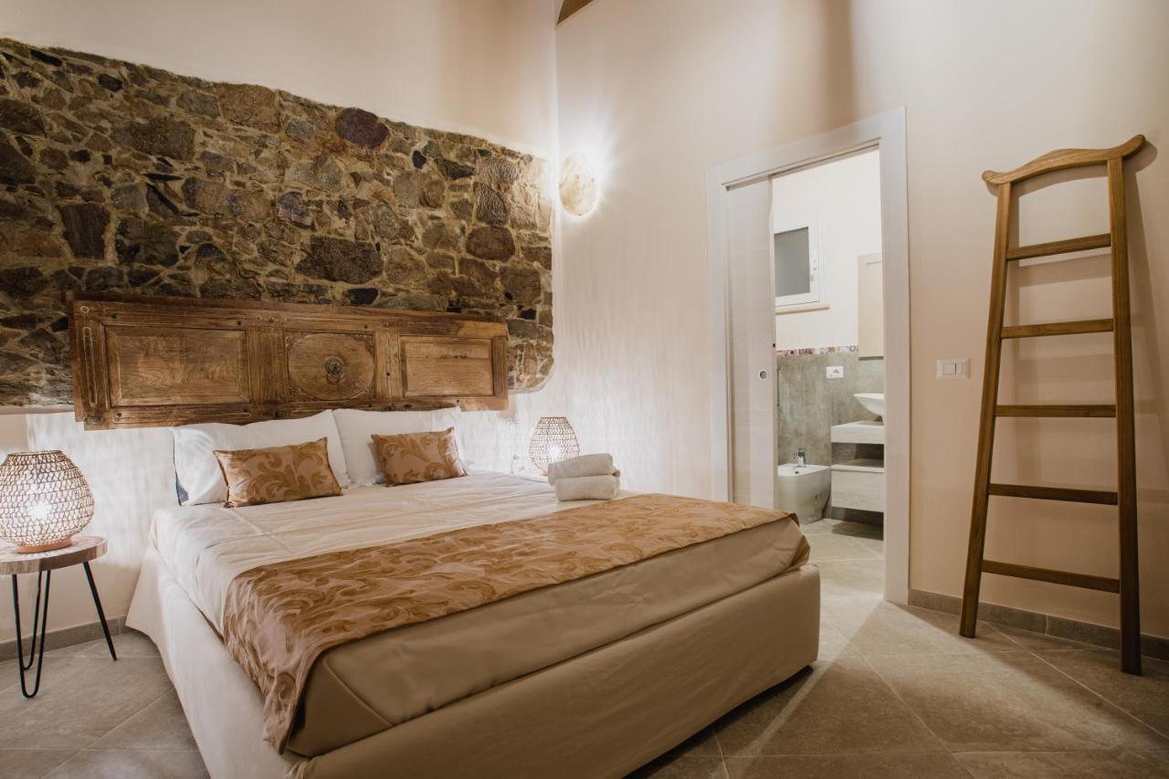 Moon'S Tower Suite&Rooms Portoscuso Εξωτερικό φωτογραφία