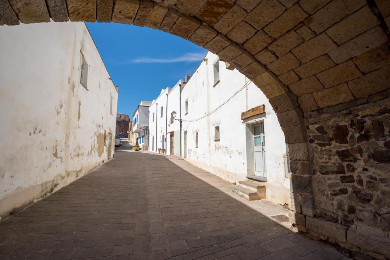 Moon'S Tower Suite&Rooms Portoscuso Εξωτερικό φωτογραφία